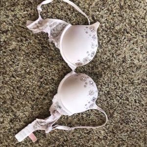 Victoria’s Secret dream purple rhinestone 32c bra